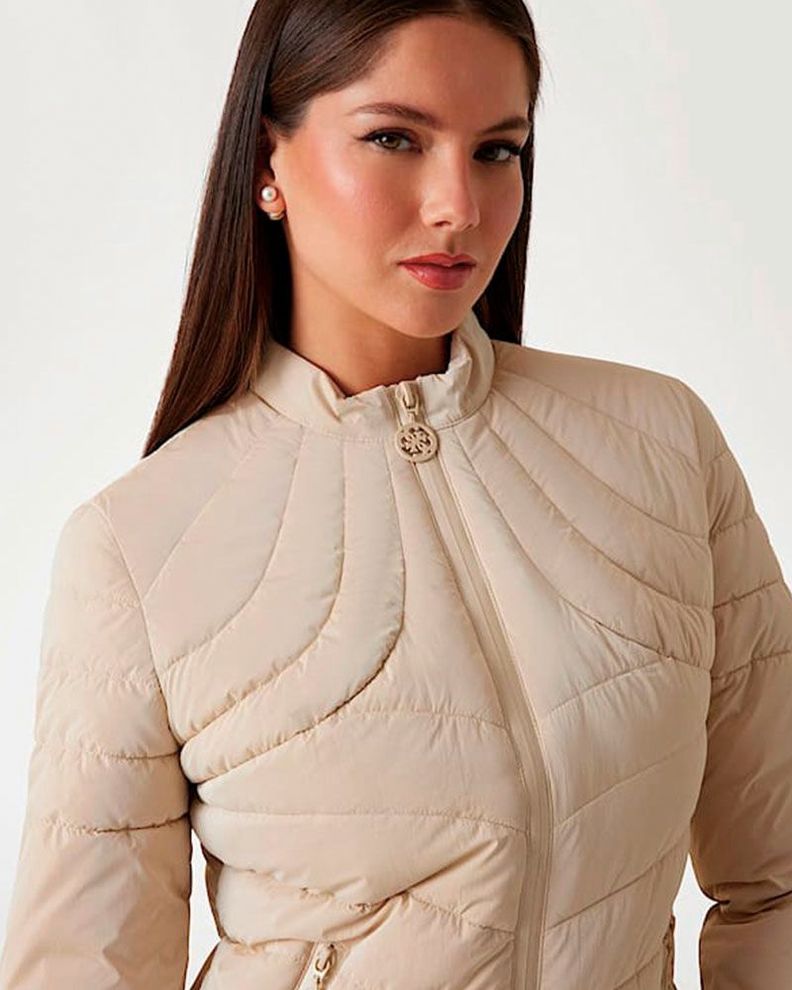 Chaqueta Guess Mujer Helena Light Puffa Blanco-3
