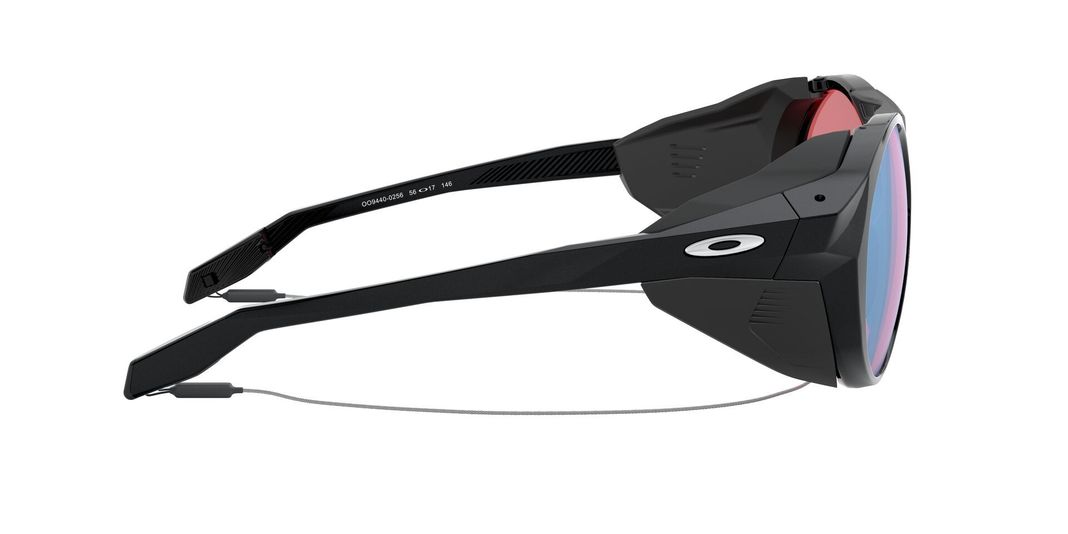 Oakley Clifden-8