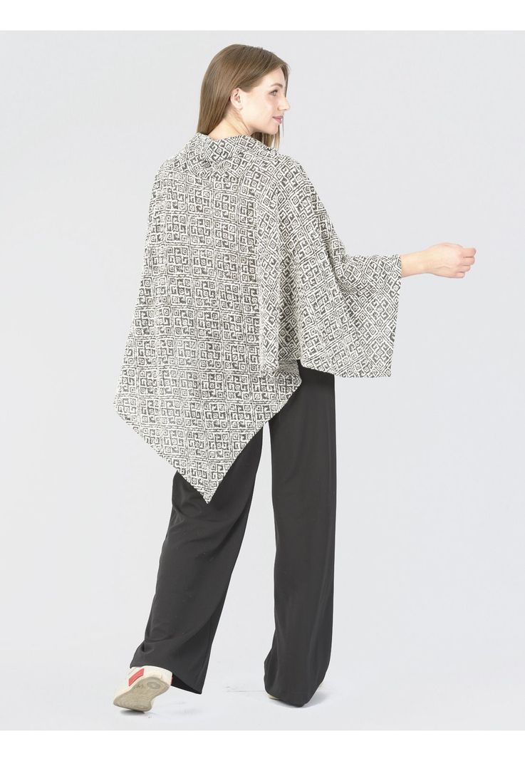 Poncho Lanilla Diseño Gris-4