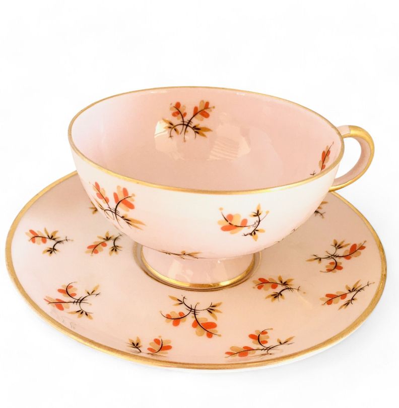 Taza de Café Haviland en Rosado con Hojas Decorativas (120 cc aprox.)-0