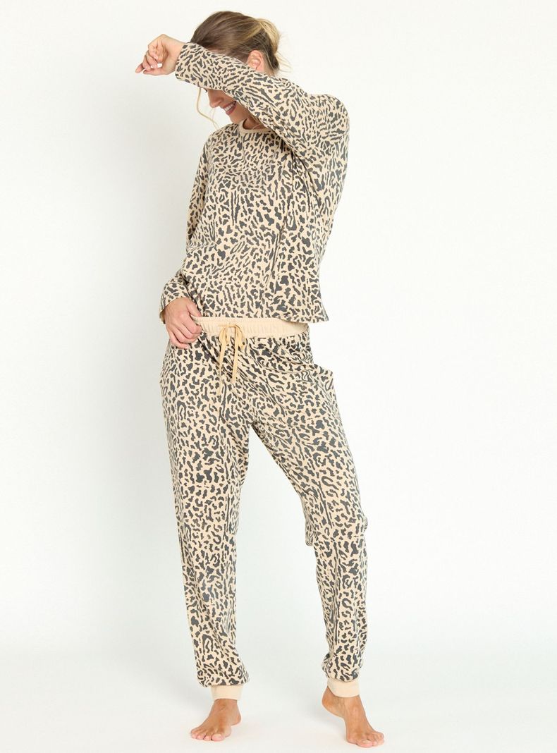 Pijama de Mujer Delfi Beige Estampado-0