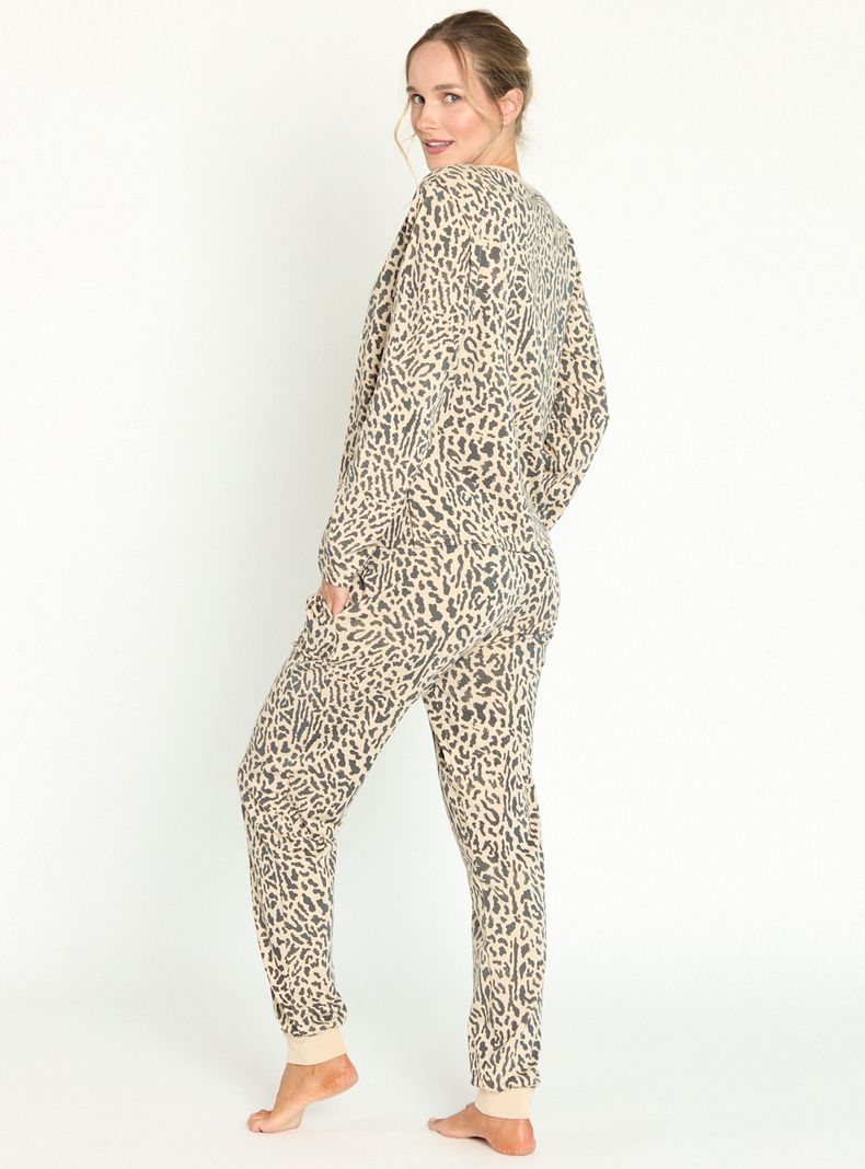 Pijama de Mujer Delfi Beige Estampado-2