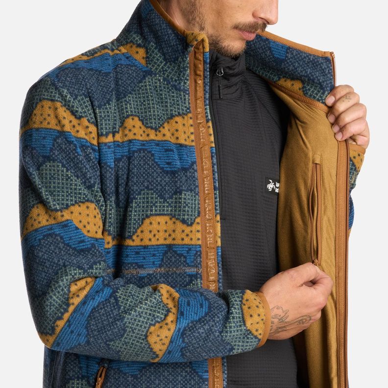 Polerón Hombre Tokerau Pro Print Mostaza Haka Honu I25-5