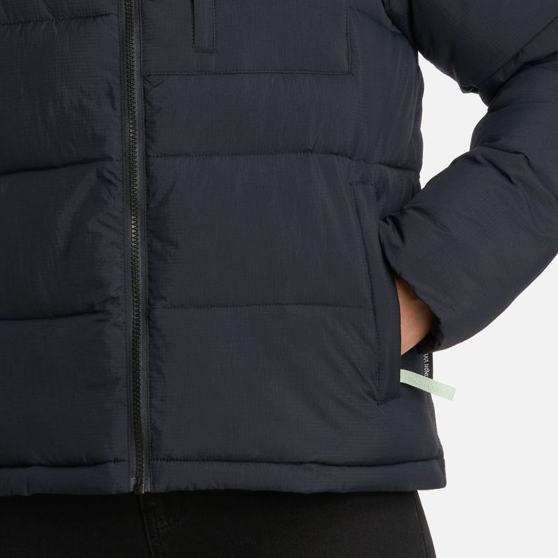 Chaqueta Mujer Aislada Negro Haka Honu I25-4