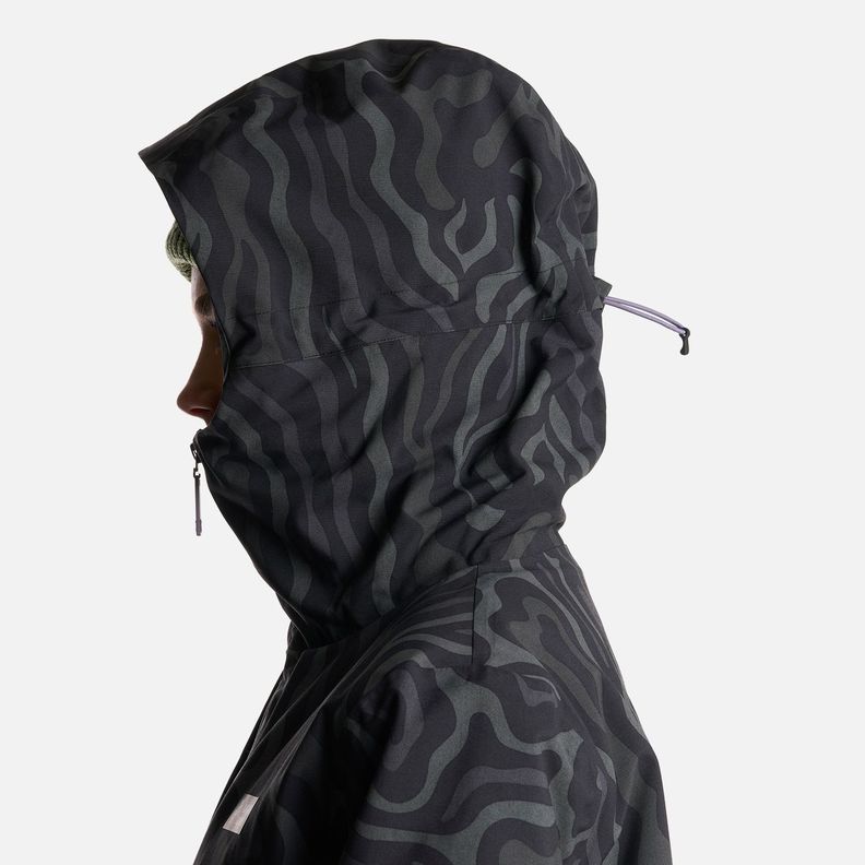 Chaqueta Mujer Yeti Print Negro Haka Honu I24-4