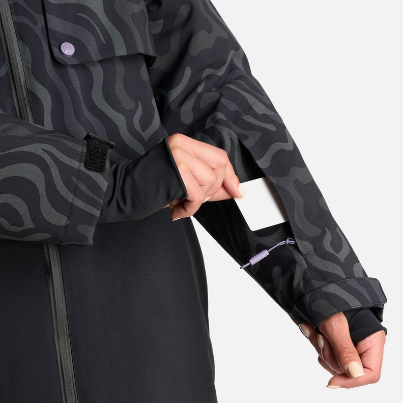 Chaqueta Mujer Yeti Print Negro Haka Honu I24-6