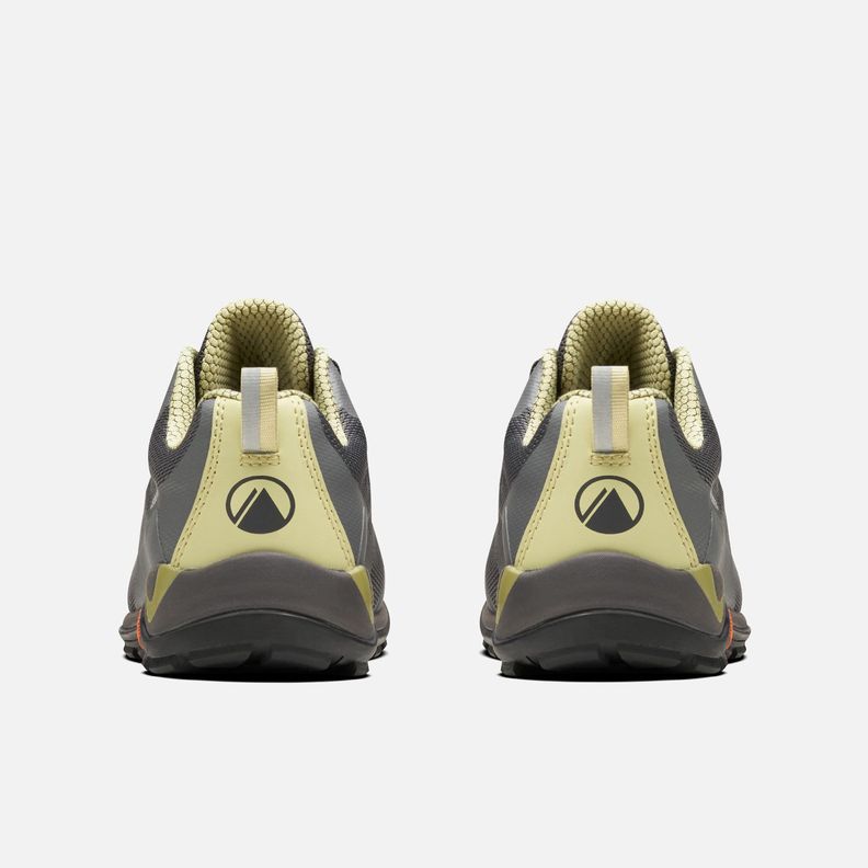 Zapato Niña  Intense Hike Kids Low Grafito Verde Manzana Lippi-4