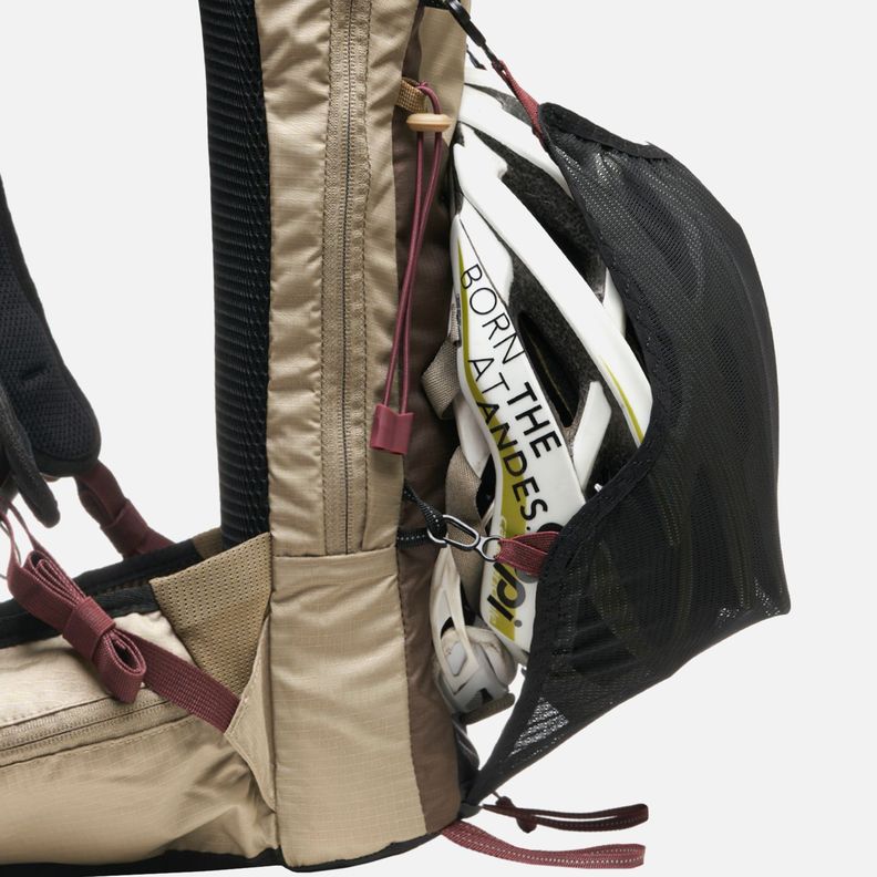 Mochila Unisex Vulcano 6L Caqui Lippi-5