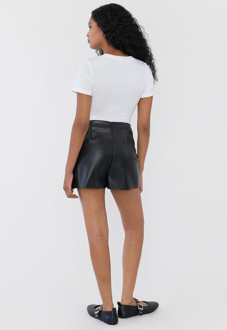 Short Mujer Falda Ecocuero Negro Corona-2