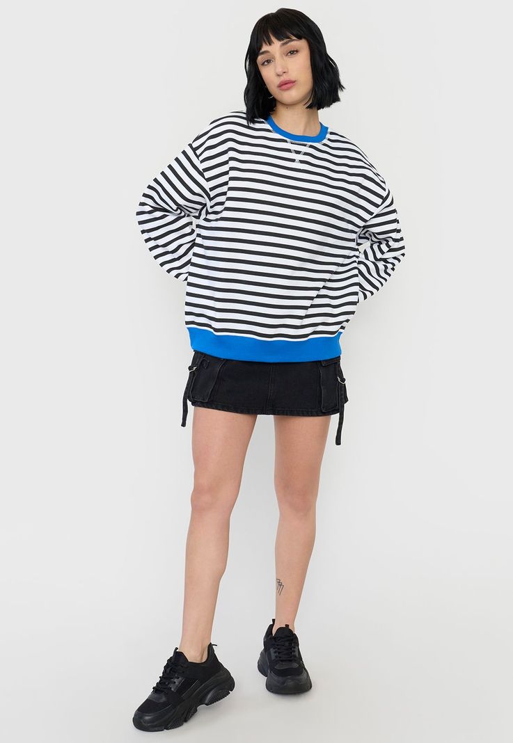 Polerón Mujer Oversize Líneas Negro Corona-3