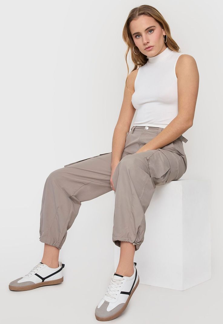 Pantalón Mujer Parachute Cargo Ajustable Gris Corona-0