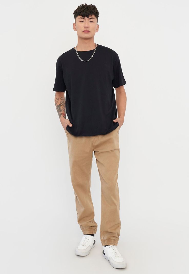 Pantalón Hombre Jogger Fit Twill Camel Liso Corona-3