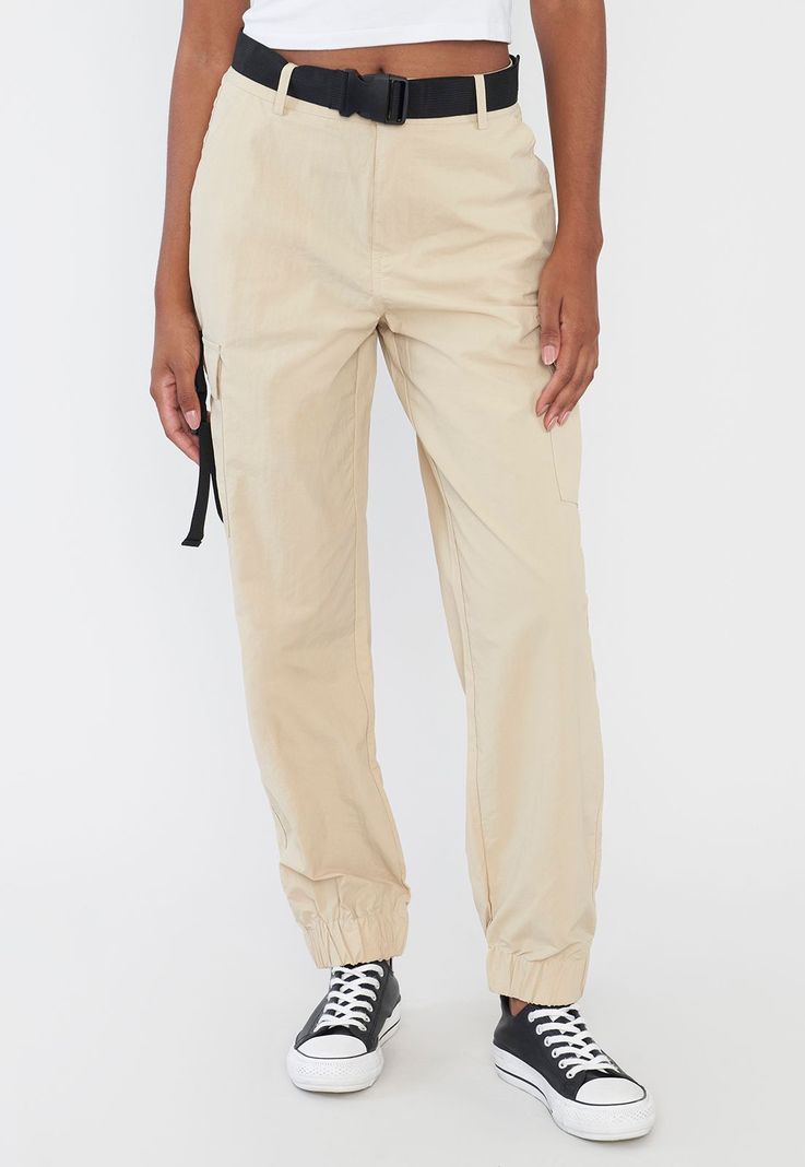 Pantalón Mujer Beige Jogger Cargo Cinturón Corona-1