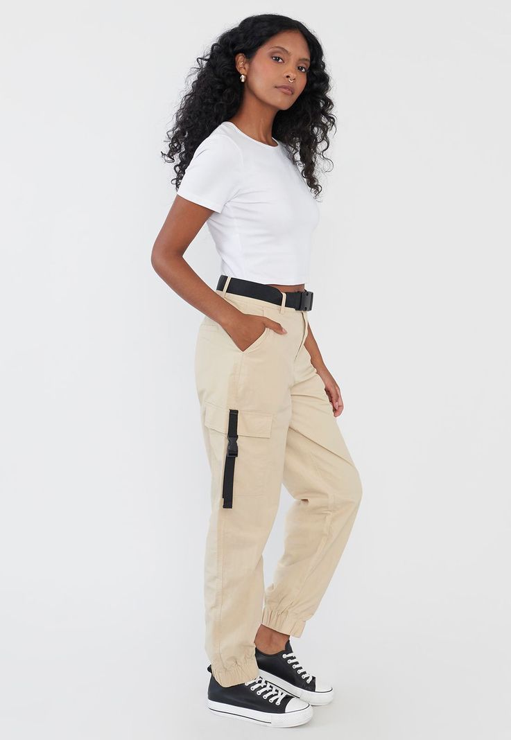 Pantalón Mujer Beige Jogger Cargo Cinturón Corona-3