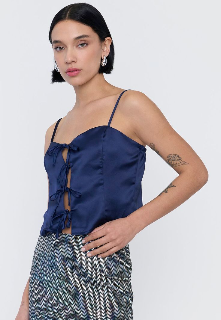Peto Mujer Pabilo Satín Azul Oscuro Corona-2