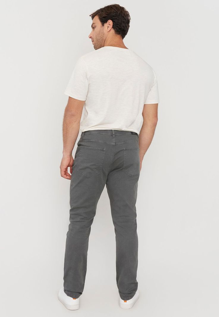 Pantalón Hombre Slim Fit 5 Pocket Gris Liso Corona-2