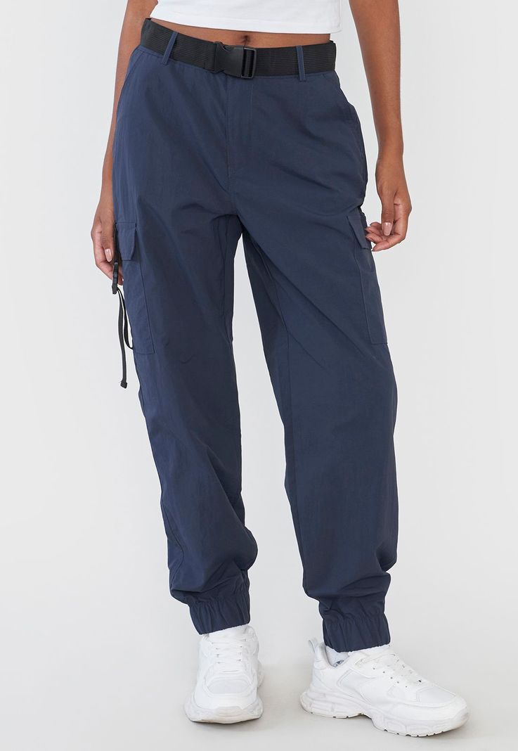 Pantalón Mujer Jogger Cargo Cinturón Gris Corona-1