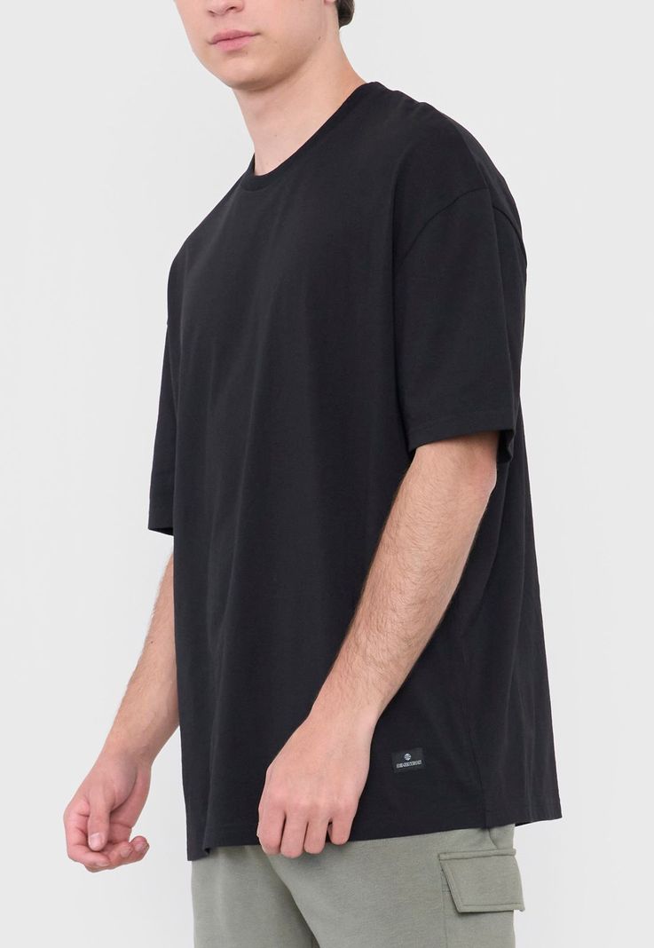 Polera Hombre Oversize Lisa Color Negro Corona-2