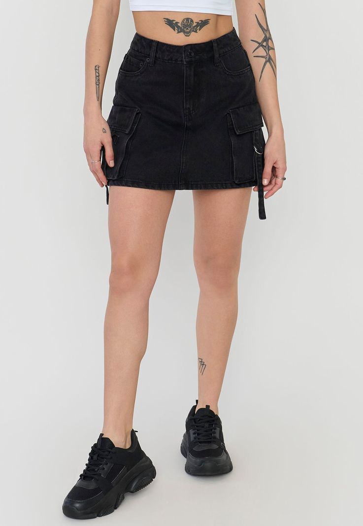 Falda Mujer Cargo Color Negro Corona-1