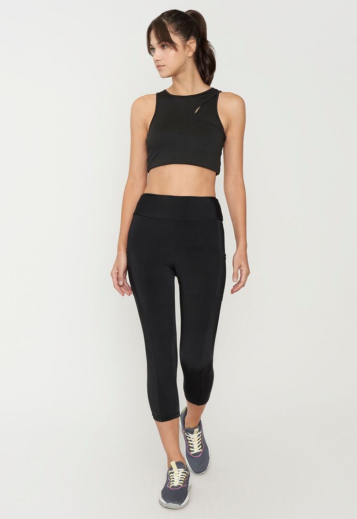 Calza Deportiva Mujer Crop Negro Lisa Corona-3