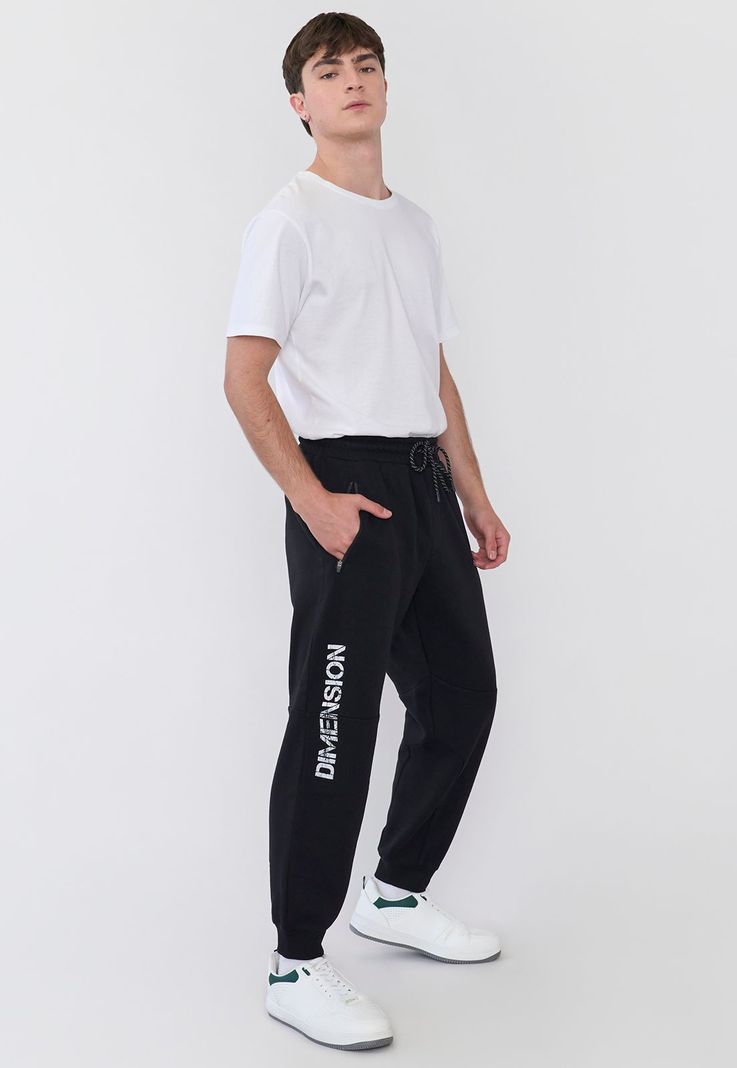 Buzo Hombre Jogger Print Negro Corona-3