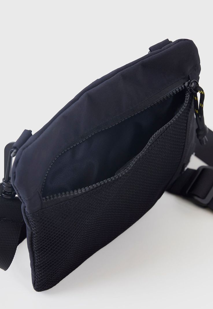Bolso Bandolera Hombre Mesh Negro Corona-3