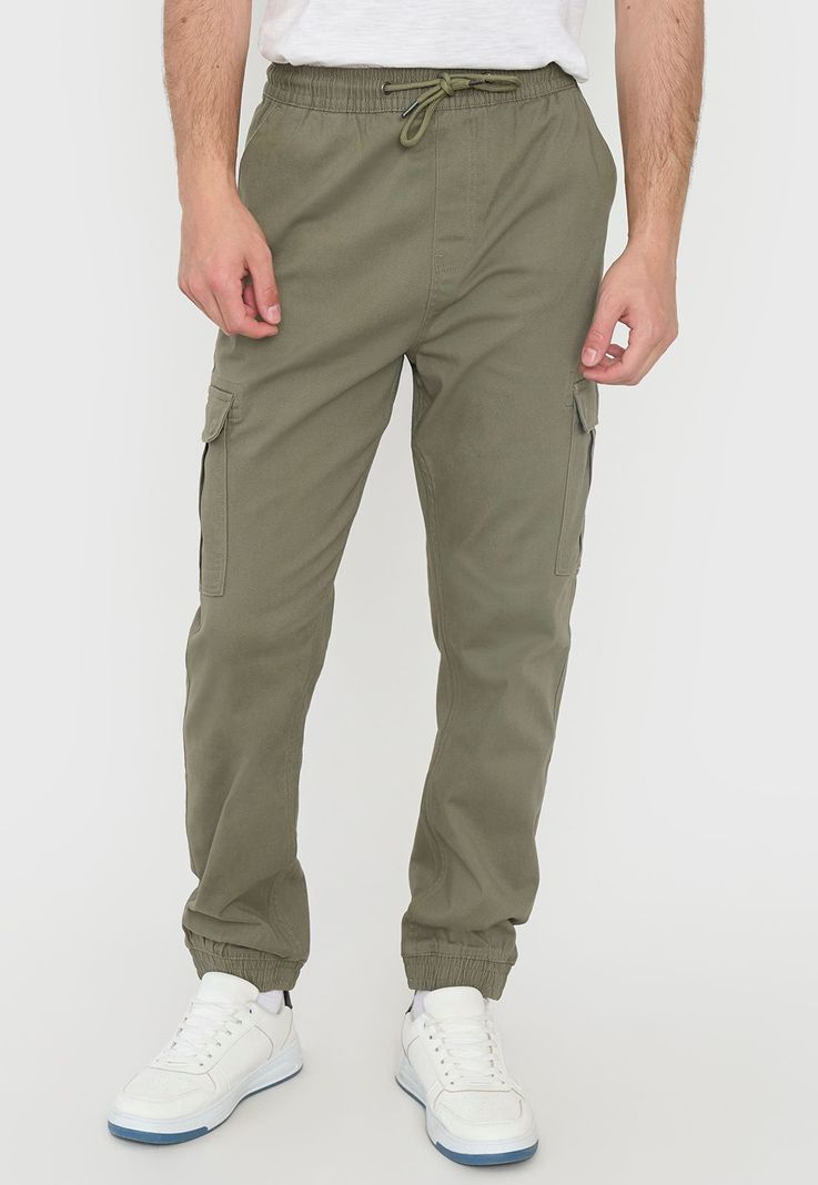 Buzo Hombre Jogger Cargo Verde Corona-1