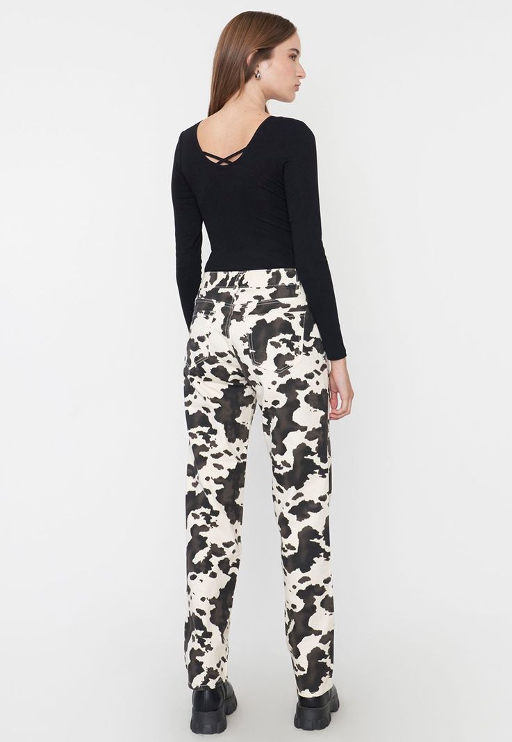Pantalón Mujer Straight Fit Print Cow Blanco Corona-2