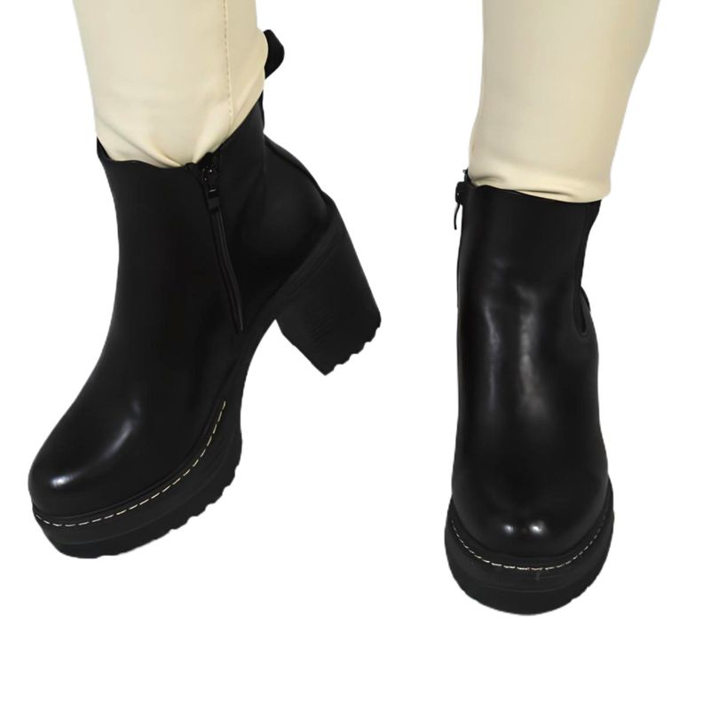 Botin de Mujer Taco Cuadrado 17 Yassne Negro-1