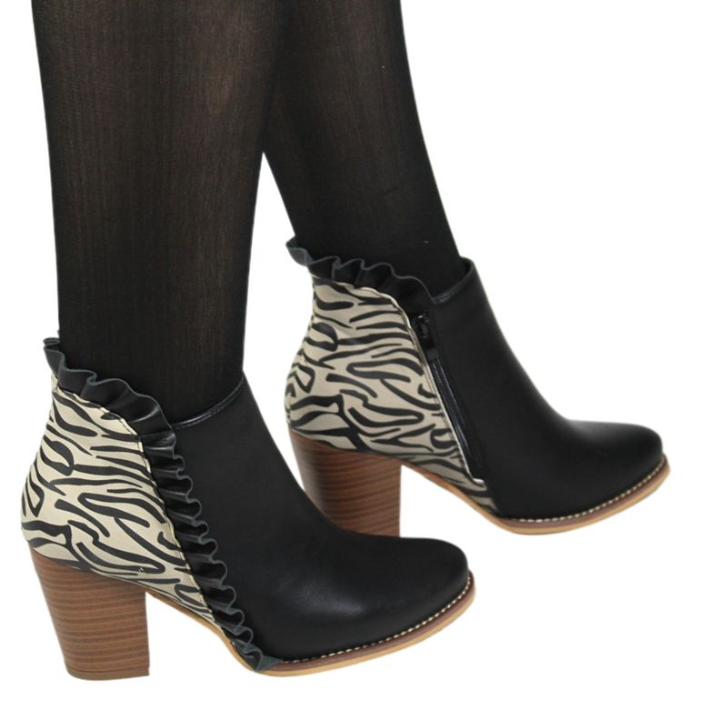 Botin Mujer Print Taco Medio 16 Yassne Negro-1