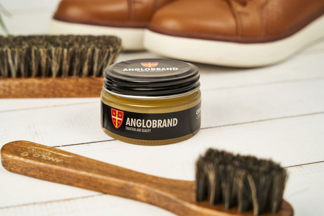 Kit Crema para cuero graso + Escobilla Aplicadora Anglobrand-2
