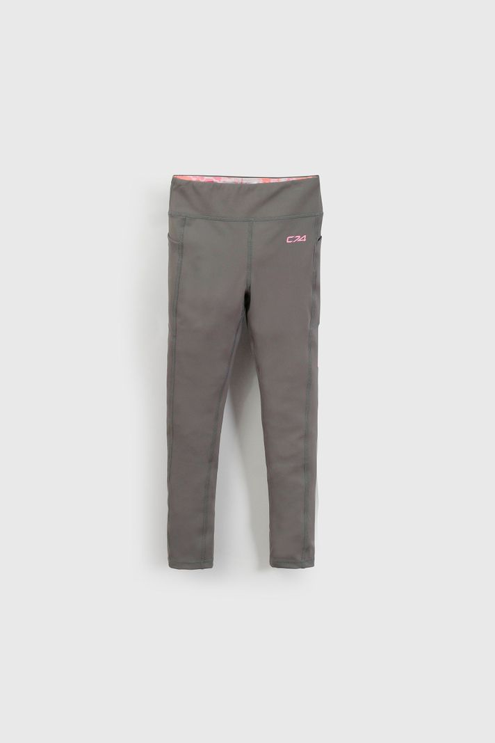 Pata Deportiva Gris Negro 4 anos