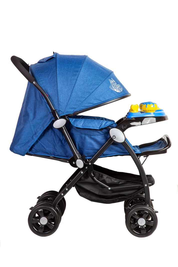 coche cuna con cambio de manillar con juguete musical  azul-1