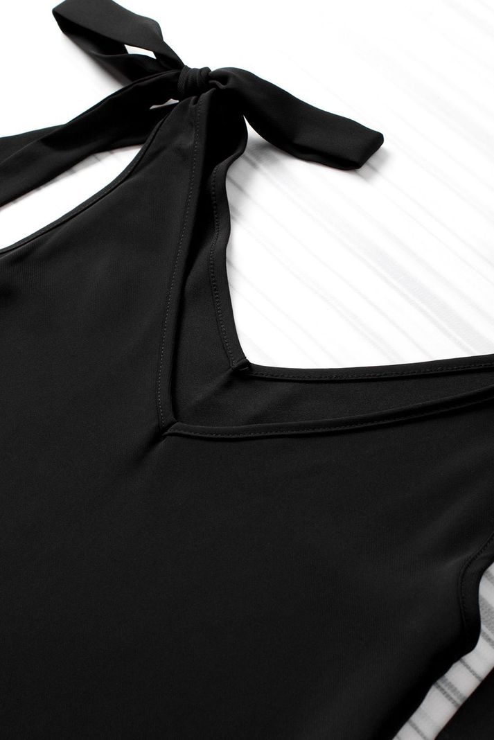 Top negro anudado escote V-5