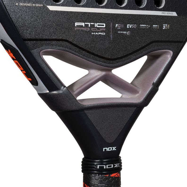 Pala de Padel Nox AT10 Pro Cup Hard By Agustin Tapia 2025-2