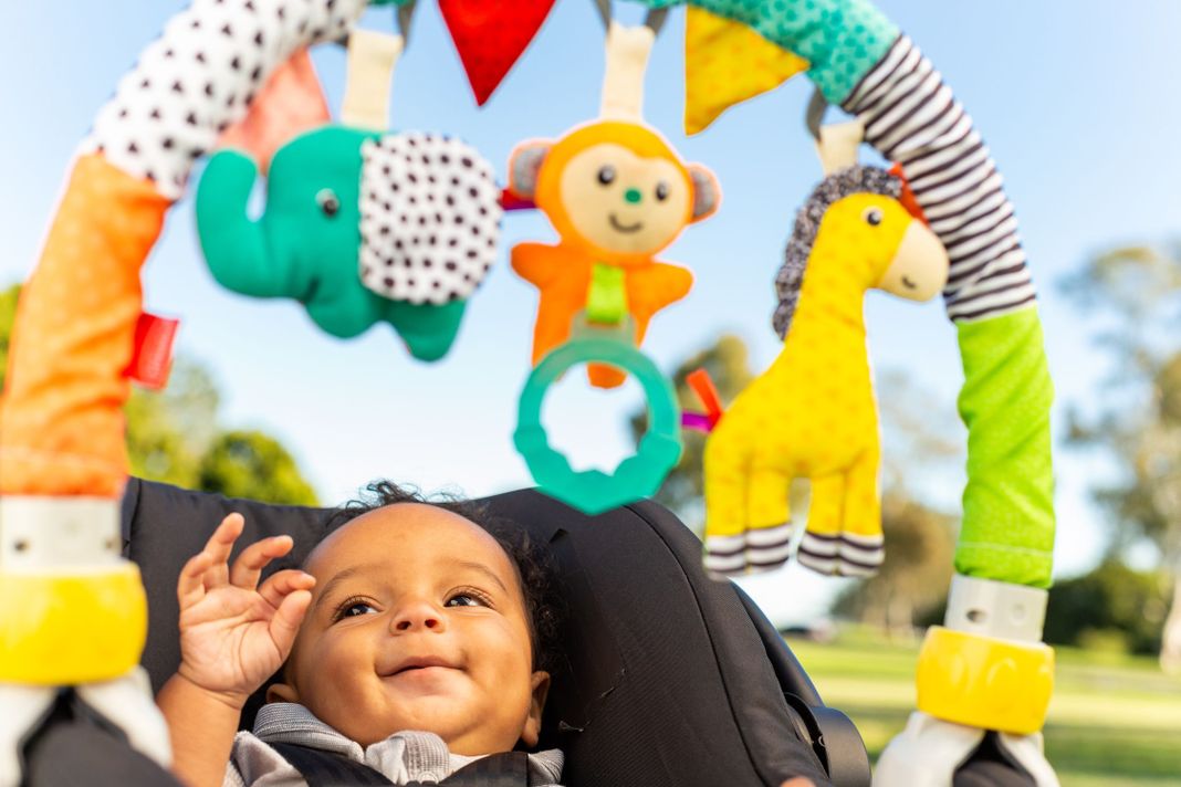 Juguete Bebé Clip n´ Play Travel Arch 6368 Infantino-3