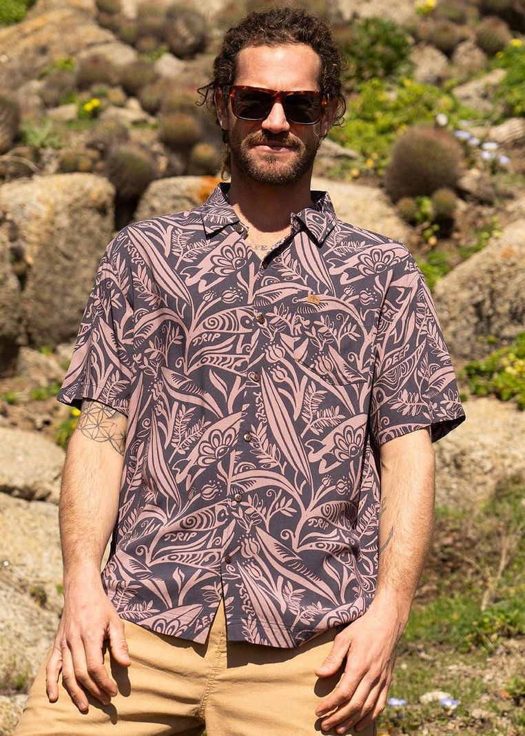Guayabera Leaf Black-5