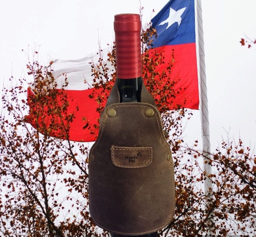 Mini Pechera de cuero para botella Café Oscuro-3