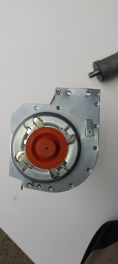 VENTILADOR DE AIRE CALIENTE PARA ESTUFA A PELLET CADEL-1