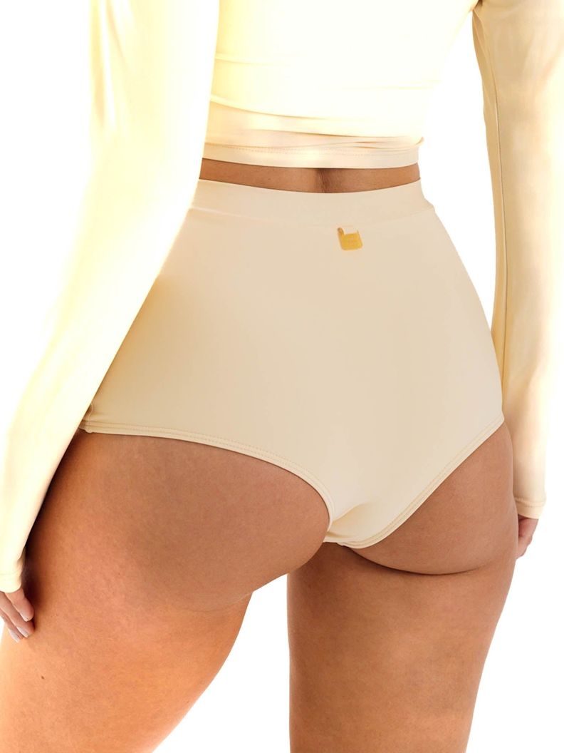 Daikiri Bottom de Bikini Mujer Crema Liso Tiro Alto Culote Protección UV 50+-1
