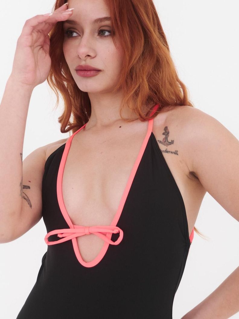 Traje de Bano Daikiri Mujer Sin Espalda Amarra Delantera Negro Filtro UV50+