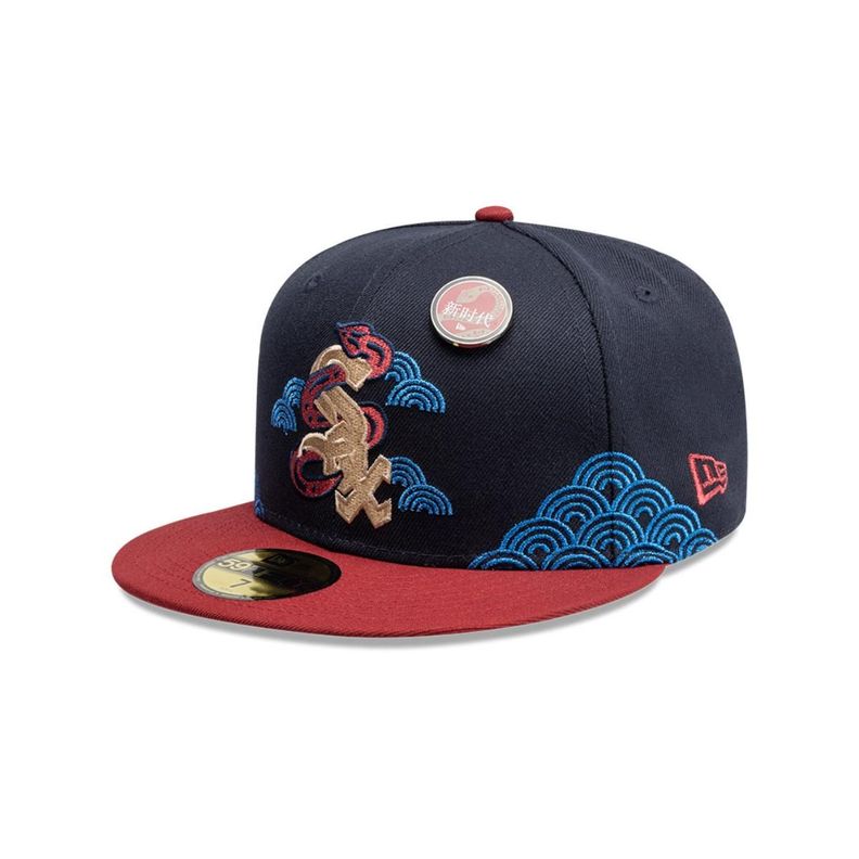 Gorra 59Fifty Chicago White Sox MLB Lunar New Year 2025 Navy - 60670004 Azul 7
