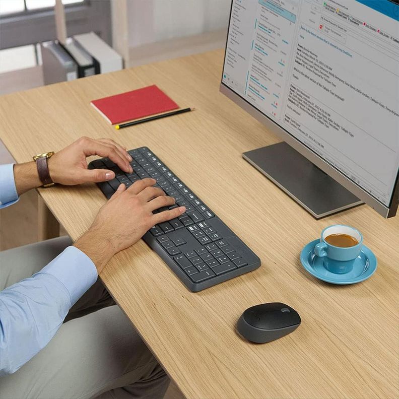 Logitech MK235 Teclado y Mouse Inalámbricos-2