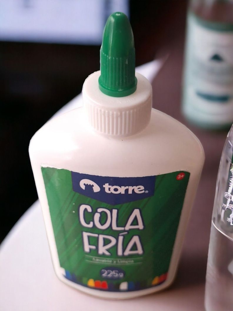 Cola Fría 225 Grs. Lavable Torre-3