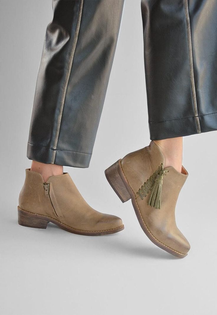 Botin Mujer De Cuero Virginia C2 Taupe-1