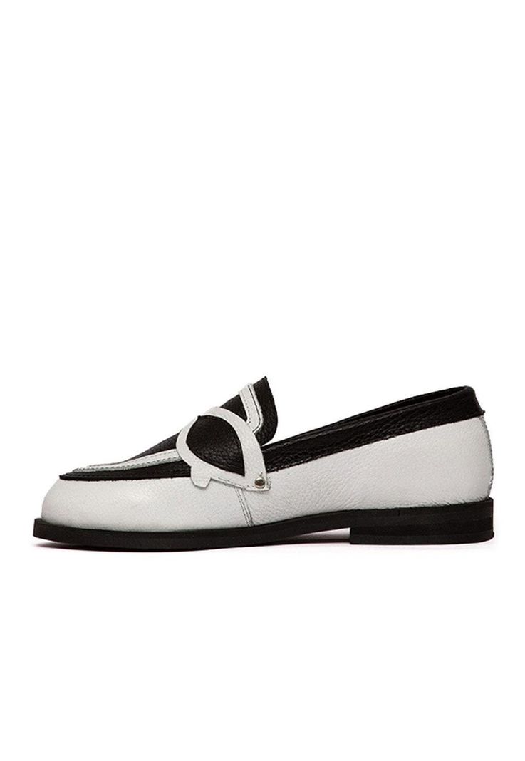 Mocasin Mujer De Cuero Kitty C1 Negro Blanco-3