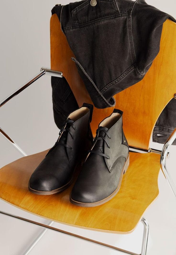 Botin Hombre De Cuero Escuti C8 Negro-1