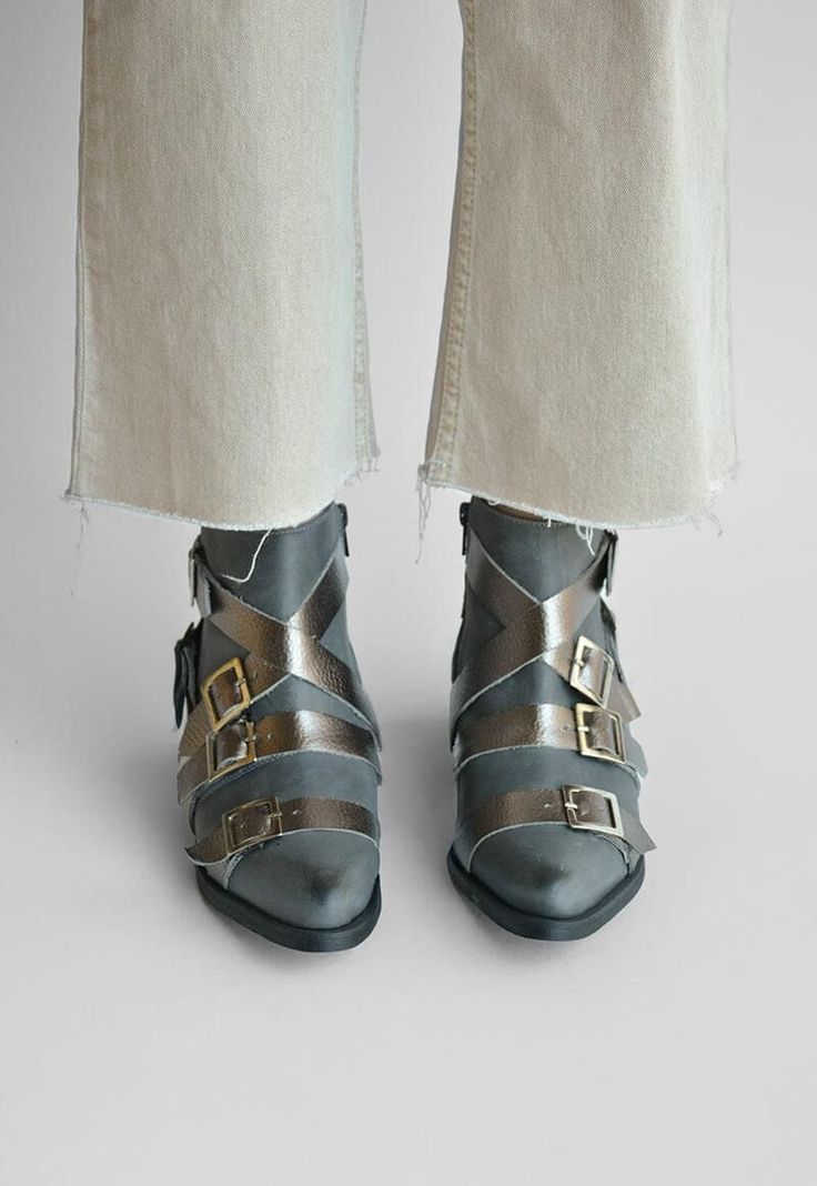 Botin Mujer De Cuero Zaha C2 Gris -6