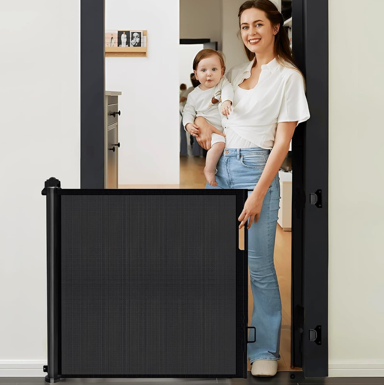 REJA RETRACTIL NEGRA 140CM-1