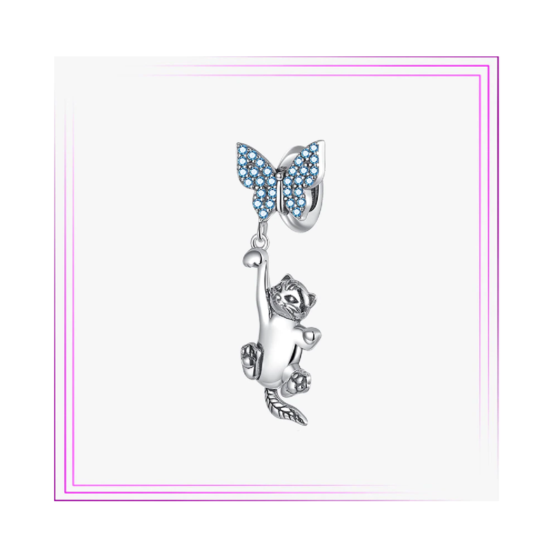 Charm Gatito Y Mariposa Celeste En Plata 925 Silver Heart-1